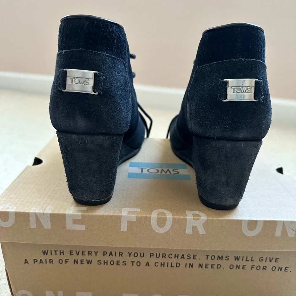Tom’s Wedge Booties - Picture 4 of 4